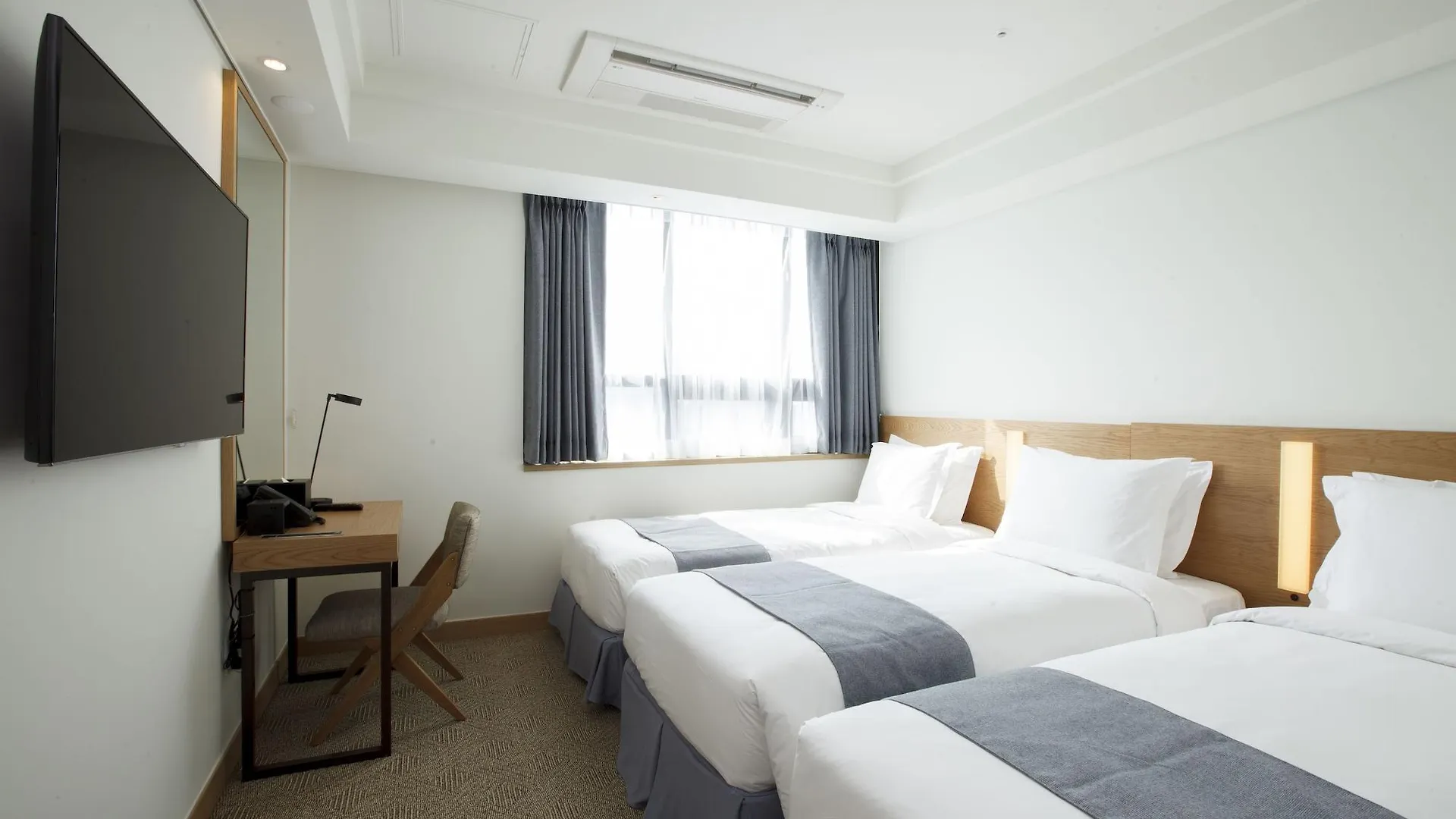 Baiton Seoul Dongdaemun Hotel 3*,  South Korea